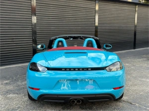 Porsche 718